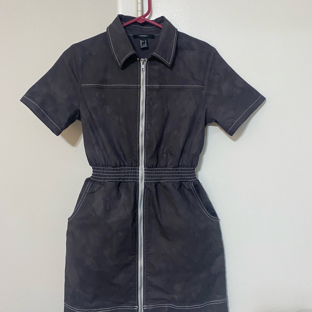 Forever 21 Black Short-Sleeve Zip Front Dress with White Contrast Stitching